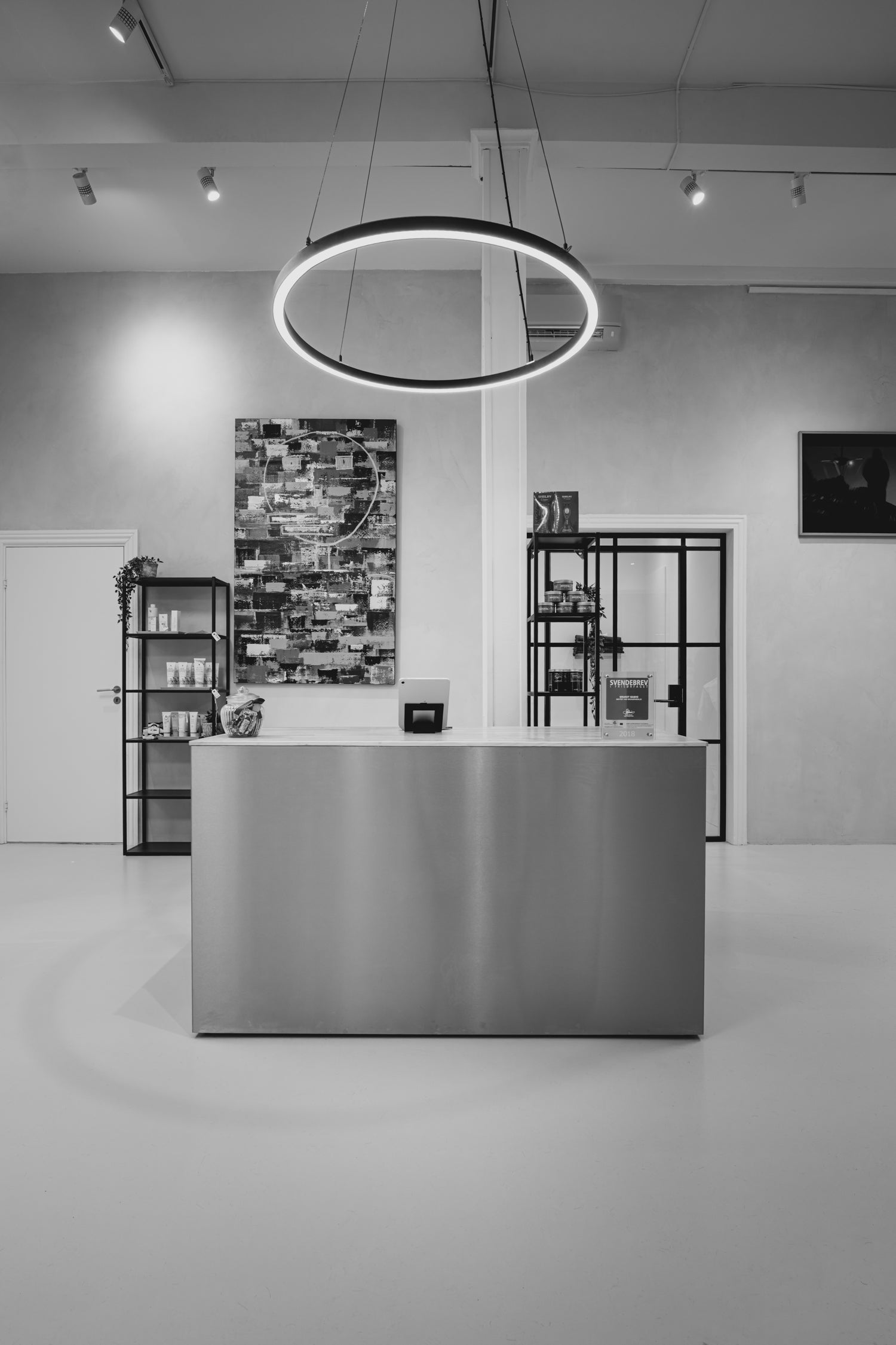 Sun Circle LED - Black round hairdresser light - ø100cm