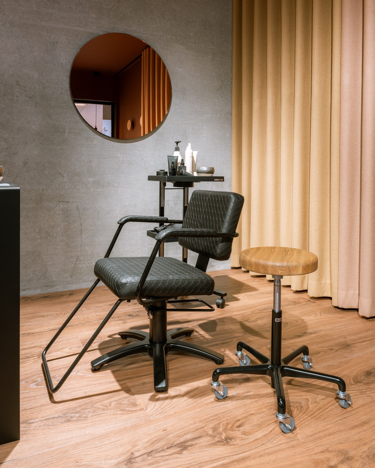 Zen - Rocking chair with wooden seat - Black cross foot